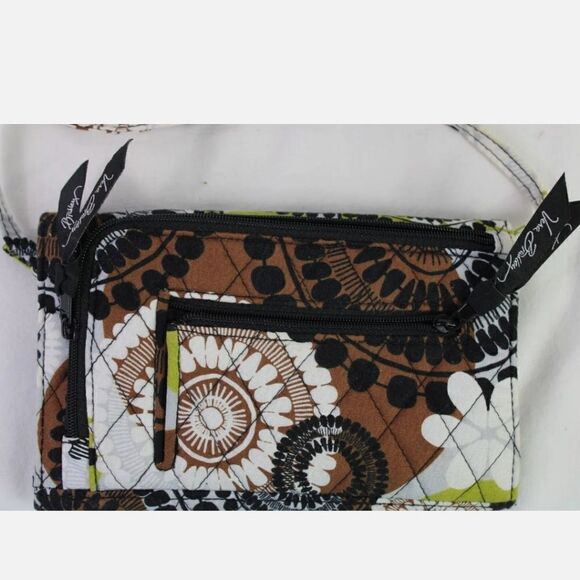 Vera Bradley Cocoa Moss Tri-fold All In One Cross Body. - Picture 4 of 6